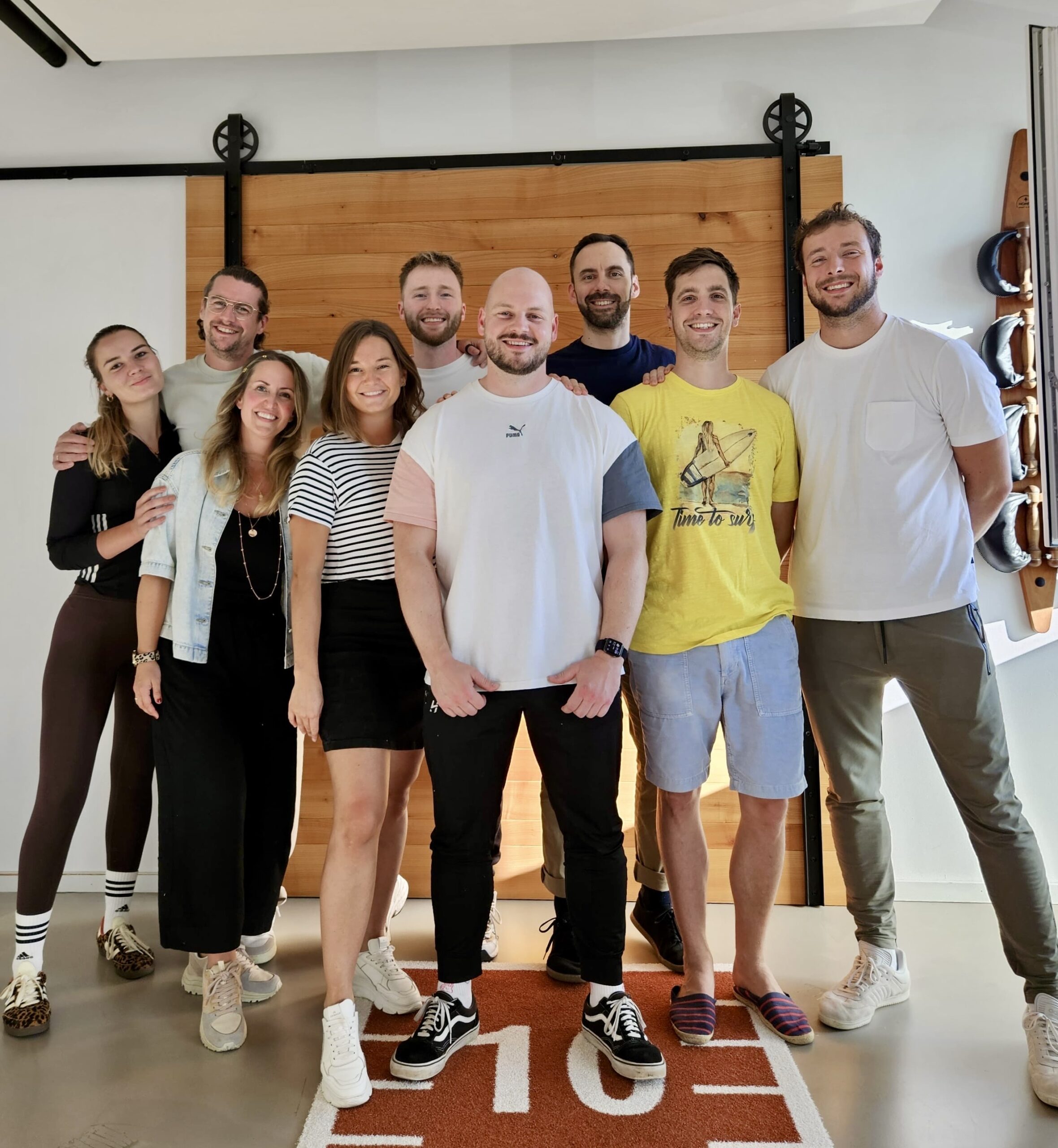 DAs Team der privatpraxis Roth besteht aus Simon und Nadine Roth, Felix Bieker, Marcus Hergenroeder, Daniel Dickescheid und Merlin Diersmann